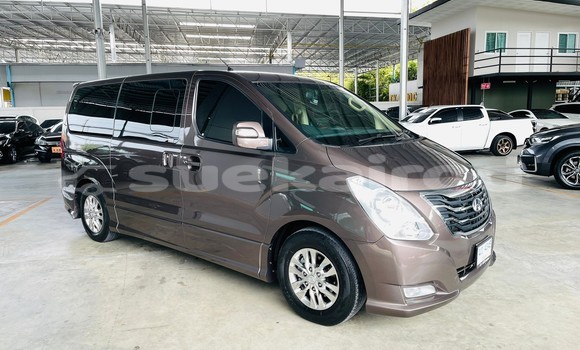 Buy Used Hyundai H1 Brown Car in Bangkok in Bangkok Buy Used Hyundai H1 Brown Car in Bangkok in Bangkok