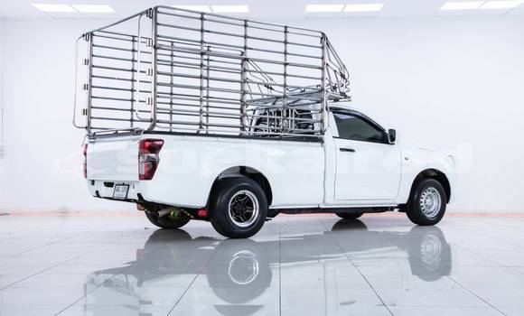 ซื้อ รถมือสอง Isuzu D-Max ขาว รถยนต์ ใน %{เมือง} ใน กรุงเทพมหานคร ซื้อ รถมือสอง Isuzu D-Max ขาว รถยนต์ ใน %{เมือง} ใน กรุงเทพมหานคร