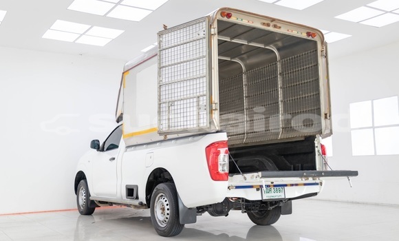 Buy Used Nissan Navara (Frontier) White Car in Bangkok in Bangkok Buy Used Nissan Navara (Frontier) White Car in Bangkok in Bangkok