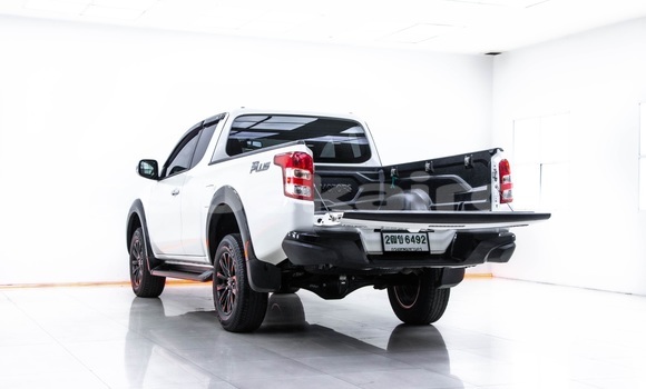 ซื้อ รถมือสอง Mitsubishi Triton ขาว รถยนต์ ใน %{เมือง} ใน กรุงเทพมหานคร ซื้อ รถมือสอง Mitsubishi Triton ขาว รถยนต์ ใน %{เมือง} ใน กรุงเทพมหานคร
