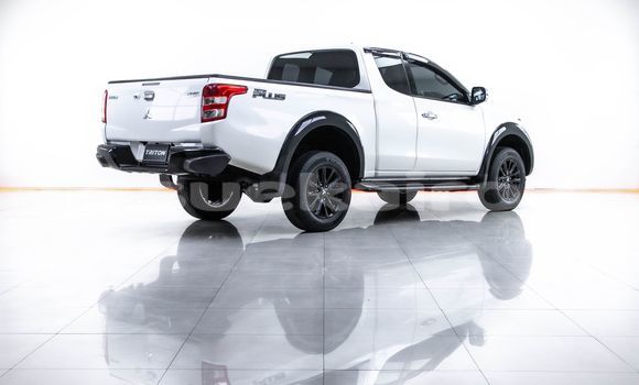 Buy Used Mitsubishi Triton White Car in Bangkok in Bangkok Buy Used Mitsubishi Triton White Car in Bangkok in Bangkok