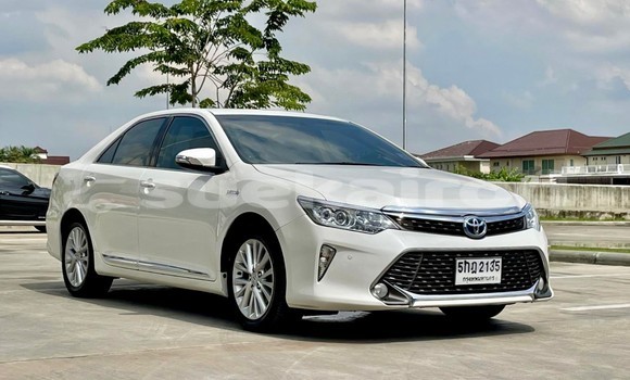 Buy Used Toyota Camry White Car in Bangkok in Bangkok Buy Used Toyota Camry White Car in Bangkok in Bangkok