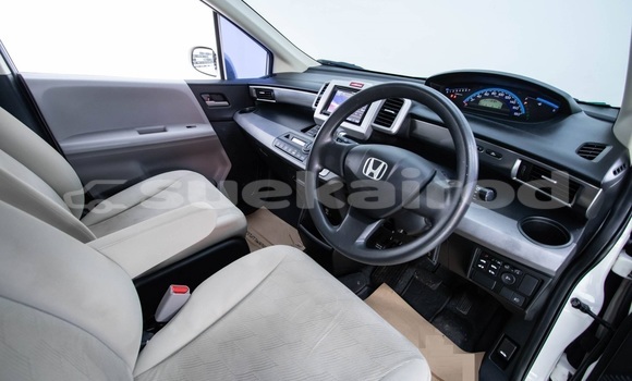 Buy Used Honda Freed White Car in Bangkok in Bangkok Buy Used Honda Freed White Car in Bangkok in Bangkok