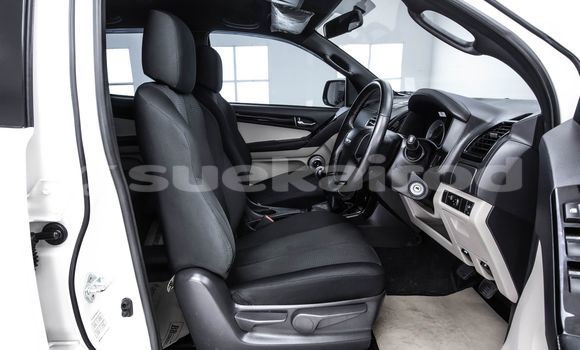 ซื้อ รถมือสอง Isuzu D-Max ขาว รถยนต์ ใน %{เมือง} ใน กรุงเทพมหานคร ซื้อ รถมือสอง Isuzu D-Max ขาว รถยนต์ ใน %{เมือง} ใน กรุงเทพมหานคร