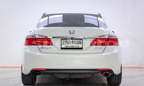 ซื้อ รถมือสอง Honda Accord ขาว รถยนต์ ใน %{เมือง} ใน กรุงเทพมหานคร ซื้อ รถมือสอง Honda Accord ขาว รถยนต์ ใน %{เมือง} ใน กรุงเทพมหานคร