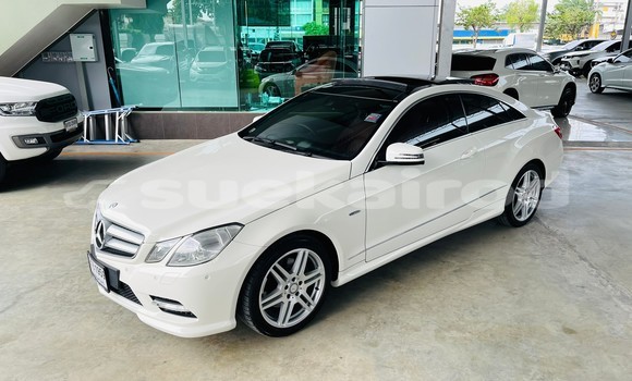ซื้อ รถมือสอง Mercedes‒Benz E–Class ขาว รถยนต์ ใน %{เมือง} ใน กรุงเทพมหานคร ซื้อ รถมือสอง Mercedes‒Benz E–Class ขาว รถยนต์ ใน %{เมือง} ใน กรุงเทพมหานคร