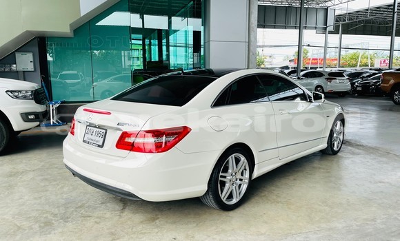 Buy Used Mercedes‒Benz E–Class White Car in Bangkok in Bangkok Buy Used Mercedes‒Benz E–Class White Car in Bangkok in Bangkok