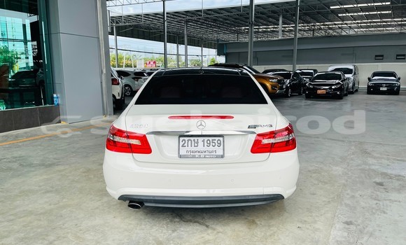 Buy Used Mercedes‒Benz E–Class White Car in Bangkok in Bangkok Buy Used Mercedes‒Benz E–Class White Car in Bangkok in Bangkok