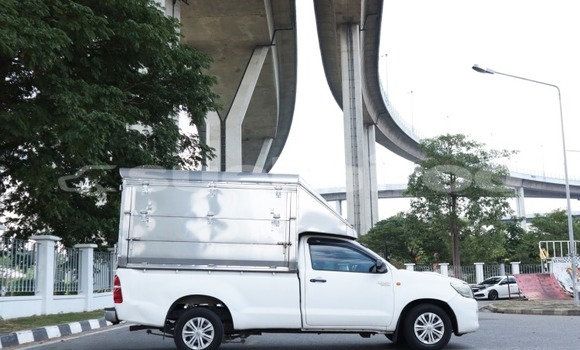 ซื้อ รถมือสอง Toyota Vigo ขาว รถยนต์ ใน %{เมือง} ใน กรุงเทพมหานคร ซื้อ รถมือสอง Toyota Vigo ขาว รถยนต์ ใน %{เมือง} ใน กรุงเทพมหานคร