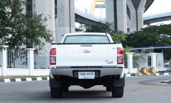 Buy Used Toyota Vigo White Car in Bangkok in Bangkok Buy Used Toyota Vigo White Car in Bangkok in Bangkok