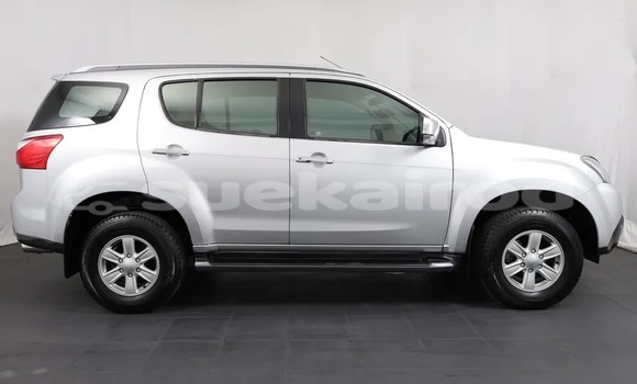 ซื้อ รถมือสอง Isuzu MU-X เงิน รถยนต์ ใน %{เมือง} ใน กรุงเทพมหานคร ซื้อ รถมือสอง Isuzu MU-X เงิน รถยนต์ ใน %{เมือง} ใน กรุงเทพมหานคร