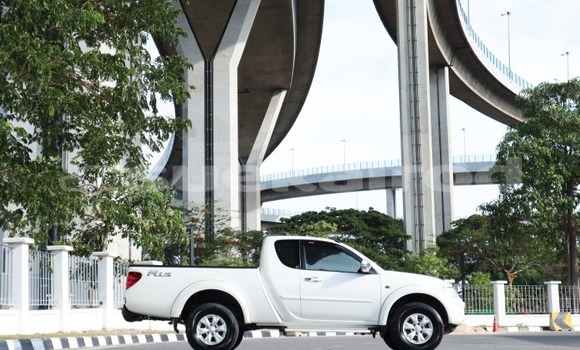 ซื้อ รถมือสอง Mitsubishi Triton ขาว รถยนต์ ใน %{เมือง} ใน กรุงเทพมหานคร ซื้อ รถมือสอง Mitsubishi Triton ขาว รถยนต์ ใน %{เมือง} ใน กรุงเทพมหานคร