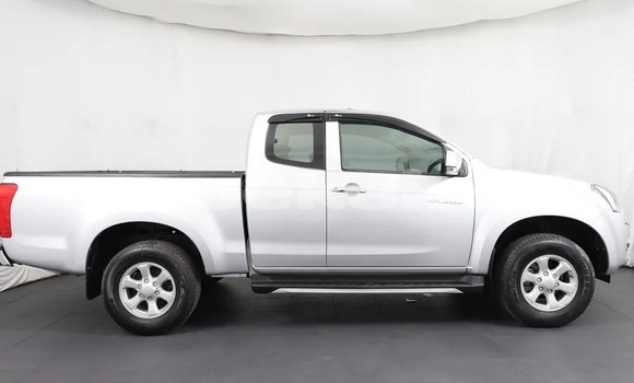 Buy Used Isuzu D-Max Silver Car in Bangkok in Bangkok Buy Used Isuzu D-Max Silver Car in Bangkok in Bangkok