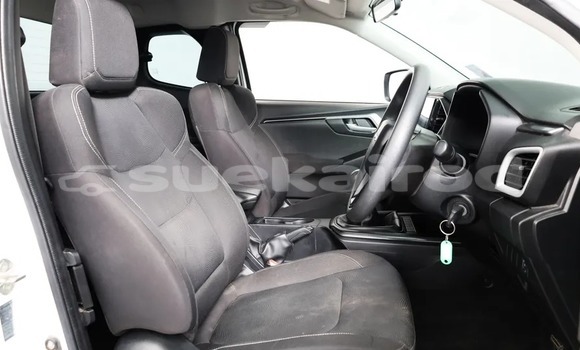 ซื้อ รถมือสอง Isuzu D-Max ขาว รถยนต์ ใน %{เมือง} ใน กรุงเทพมหานคร ซื้อ รถมือสอง Isuzu D-Max ขาว รถยนต์ ใน %{เมือง} ใน กรุงเทพมหานคร