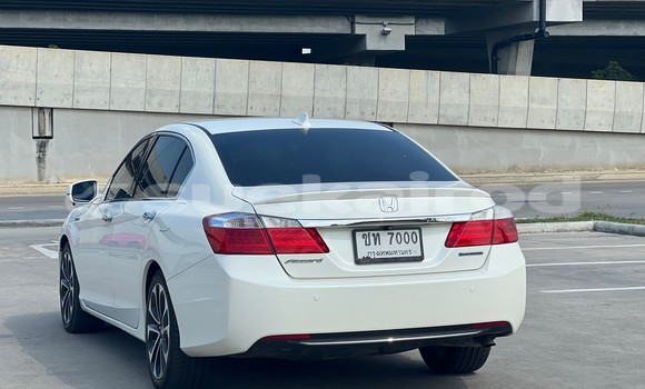 ซื้อ รถมือสอง Honda Accord ขาว รถยนต์ ใน %{เมือง} ใน กรุงเทพมหานคร ซื้อ รถมือสอง Honda Accord ขาว รถยนต์ ใน %{เมือง} ใน กรุงเทพมหานคร