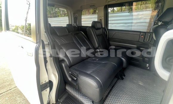 Buy Used Honda Stepwgn White Car in Bangkok in Bangkok Buy Used Honda Stepwgn White Car in Bangkok in Bangkok