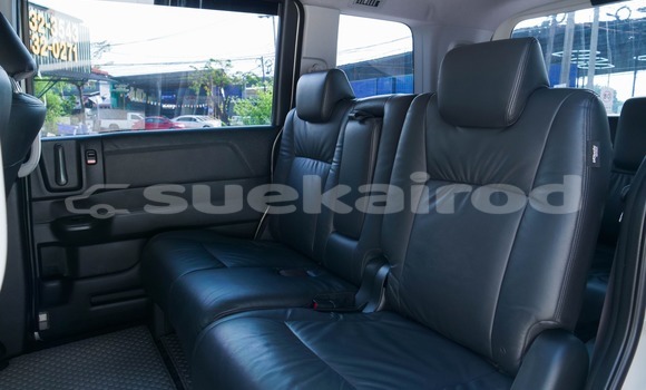 Buy Used Honda Stepwgn White Car in Bangkok in Bangkok Buy Used Honda Stepwgn White Car in Bangkok in Bangkok