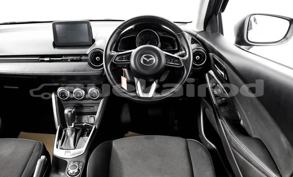 ซื้อ รถมือสอง Mazda Mazda 2 สีดำ รถยนต์ ใน %{เมือง} ใน กรุงเทพมหานคร ซื้อ รถมือสอง Mazda Mazda 2 สีดำ รถยนต์ ใน %{เมือง} ใน กรุงเทพมหานคร