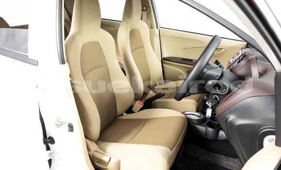 ซื้อ รถมือสอง Honda Brio ขาว รถยนต์ ใน %{เมือง} ใน กรุงเทพมหานคร ซื้อ รถมือสอง Honda Brio ขาว รถยนต์ ใน %{เมือง} ใน กรุงเทพมหานคร