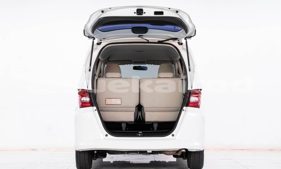 Buy Used Honda Freed White Car in Bangkok in Bangkok Buy Used Honda Freed White Car in Bangkok in Bangkok