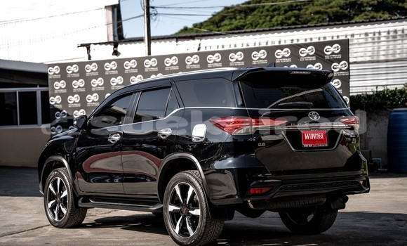 ซื้อ รถมือสอง Toyota Fortuner สีดำ รถยนต์ ใน %{เมือง} ใน กรุงเทพมหานคร ซื้อ รถมือสอง Toyota Fortuner สีดำ รถยนต์ ใน %{เมือง} ใน กรุงเทพมหานคร