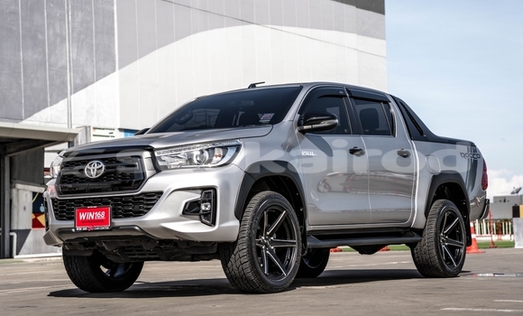 Buy Used Toyota Hiluxe Revo Other Car in Bangkok in Bangkok