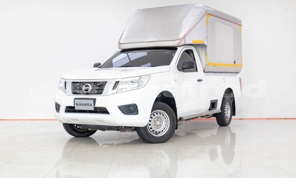 Buy Used Nissan Navara White Car in Bangkok in Bangkok