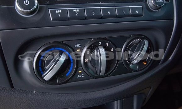 Buy Used Nissan Navara White Car in Bangkok in Bangkok Buy Used Nissan Navara White Car in Bangkok in Bangkok