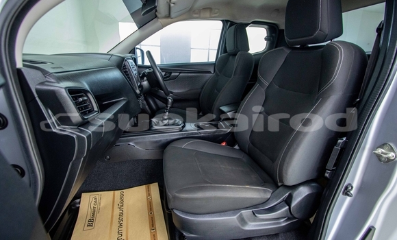 ซื้อ รถมือสอง Isuzu D-Max ขาว รถยนต์ ใน %{เมือง} ใน กรุงเทพมหานคร ซื้อ รถมือสอง Isuzu D-Max ขาว รถยนต์ ใน %{เมือง} ใน กรุงเทพมหานคร