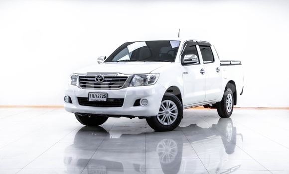 Buy Used Toyota Hiluxe VIGO White Car in Bangkok in Bangkok Buy Used Toyota Hiluxe VIGO White Car in Bangkok in Bangkok