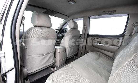 ซื้อ รถมือสอง Toyota Hiluxe VIGO ขาว รถยนต์ ใน %{เมือง} ใน กรุงเทพมหานคร ซื้อ รถมือสอง Toyota Hiluxe VIGO ขาว รถยนต์ ใน %{เมือง} ใน กรุงเทพมหานคร