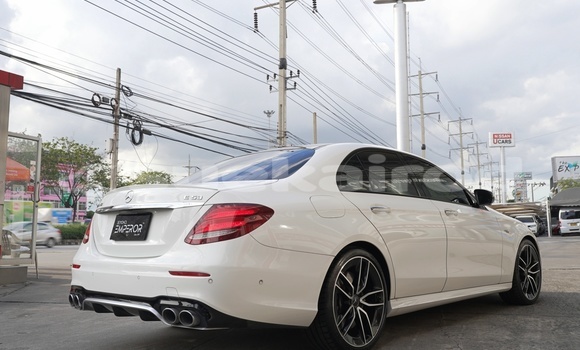 ซื้อ รถมือสอง Mercedes-Benz E-Classe ขาว รถยนต์ ใน %{เมือง} ใน กรุงเทพมหานคร ซื้อ รถมือสอง Mercedes-Benz E-Classe ขาว รถยนต์ ใน %{เมือง} ใน กรุงเทพมหานคร