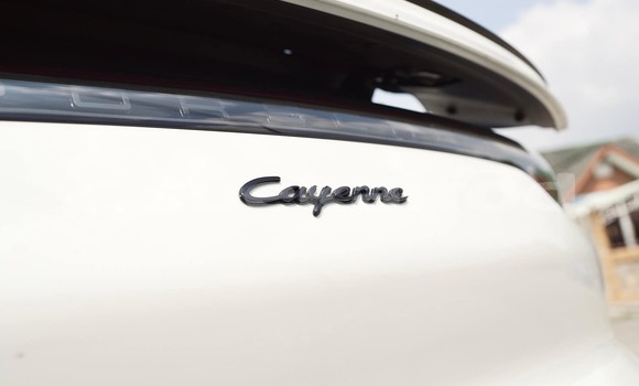 Buy Used Porsche Cayenne White Car in Bangkok in Bangkok Buy Used Porsche Cayenne White Car in Bangkok in Bangkok