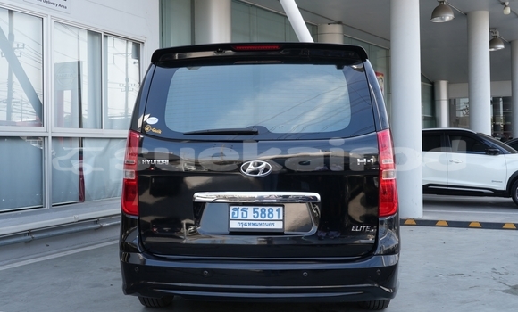 Buy Used Hyundai H1 Black Car in Bangkok in Bangkok Buy Used Hyundai H1 Black Car in Bangkok in Bangkok