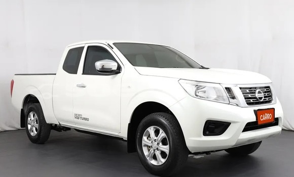 ซื้อ รถมือสอง Nissan Navara ขาว รถยนต์ ใน %{เมือง} ใน กรุงเทพมหานคร