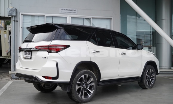 Buy Used Toyota Fortuner White Car in Bangkok in Bangkok Buy Used Toyota Fortuner White Car in Bangkok in Bangkok