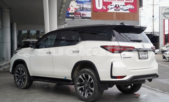 Buy Used Toyota Fortuner White Car in Bangkok in Bangkok Buy Used Toyota Fortuner White Car in Bangkok in Bangkok