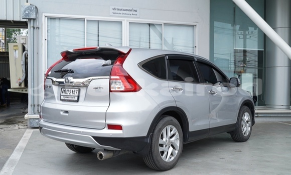 Buy Used Honda CR-V Silver Car in Bangkok in Bangkok Buy Used Honda CR-V Silver Car in Bangkok in Bangkok