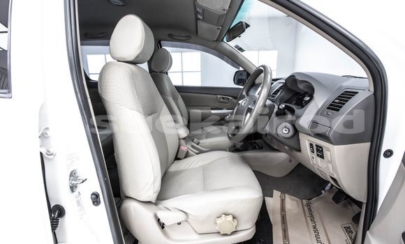 Buy Used Toyota Hiluxe VIGO White Car in Bangkok in Bangkok Buy Used Toyota Hiluxe VIGO White Car in Bangkok in Bangkok