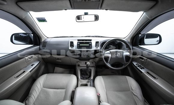 Buy Used Toyota Hiluxe VIGO White Car in Bangkok in Bangkok Buy Used Toyota Hiluxe VIGO White Car in Bangkok in Bangkok