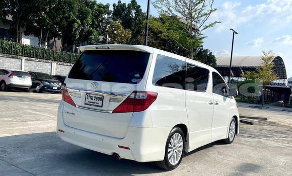 Buy Used Toyota Alphard White Car in Bangkok in Bangkok Buy Used Toyota Alphard White Car in Bangkok in Bangkok