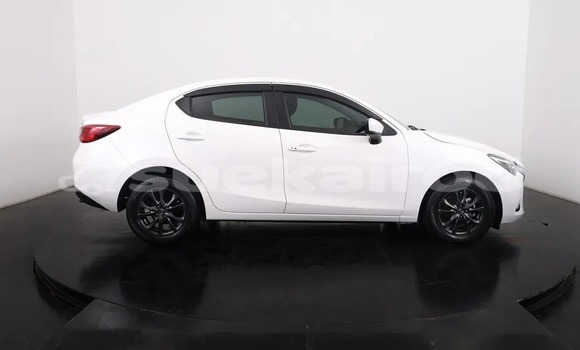 ซื้อ รถมือสอง Mazda Mazda 2 ขาว รถยนต์ ใน %{เมือง} ใน กรุงเทพมหานคร ซื้อ รถมือสอง Mazda Mazda 2 ขาว รถยนต์ ใน %{เมือง} ใน กรุงเทพมหานคร