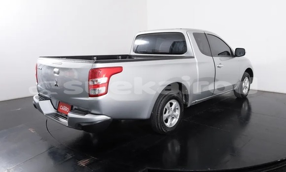 ซื้อ รถมือสอง Mitsubishi Triton เงิน รถยนต์ ใน %{เมือง} ใน กรุงเทพมหานคร ซื้อ รถมือสอง Mitsubishi Triton เงิน รถยนต์ ใน %{เมือง} ใน กรุงเทพมหานคร