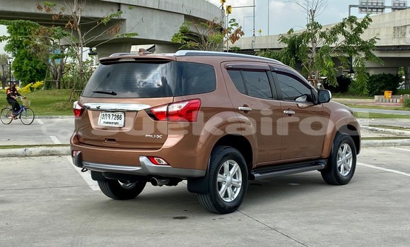 Buy Used Isuzu MU-X Brown Car in Bangkok in Bangkok Buy Used Isuzu MU-X Brown Car in Bangkok in Bangkok