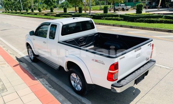 ซื้อ รถมือสอง Toyota Hiluxe VIGO ขาว รถยนต์ ใน %{เมือง} ใน กรุงเทพมหานคร ซื้อ รถมือสอง Toyota Hiluxe VIGO ขาว รถยนต์ ใน %{เมือง} ใน กรุงเทพมหานคร