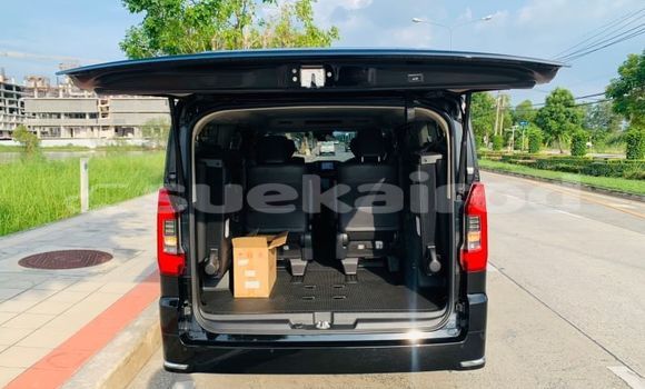 ซื้อ รถมือสอง Toyota Crown Majesta สีดำ รถยนต์ ใน %{เมือง} ใน กรุงเทพมหานคร ซื้อ รถมือสอง Toyota Crown Majesta สีดำ รถยนต์ ใน %{เมือง} ใน กรุงเทพมหานคร