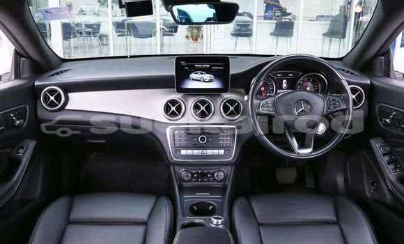 ซื้อ รถมือสอง Mercedes-Benz CLA-klasse ขาว รถยนต์ ใน %{เมือง} ใน กรุงเทพมหานคร ซื้อ รถมือสอง Mercedes-Benz CLA-klasse ขาว รถยนต์ ใน %{เมือง} ใน กรุงเทพมหานคร