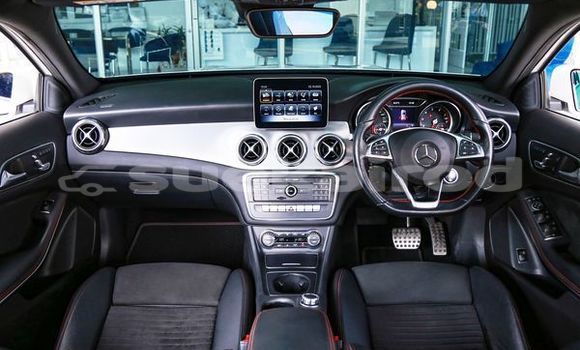 ซื้อ รถมือสอง Mercedes-Benz GLA-klasse ขาว รถยนต์ ใน %{เมือง} ใน กรุงเทพมหานคร ซื้อ รถมือสอง Mercedes-Benz GLA-klasse ขาว รถยนต์ ใน %{เมือง} ใน กรุงเทพมหานคร