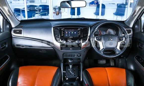 ซื้อ รถมือสอง Mitsubishi Triton ขาว รถยนต์ ใน %{เมือง} ใน กรุงเทพมหานคร ซื้อ รถมือสอง Mitsubishi Triton ขาว รถยนต์ ใน %{เมือง} ใน กรุงเทพมหานคร