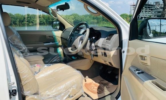 Buy Used Toyota Hiluxe VIGO White Car in Bangkok in Bangkok Buy Used Toyota Hiluxe VIGO White Car in Bangkok in Bangkok